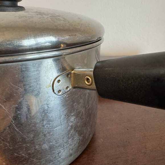 Revere Ware 4 Qt  Sauce Pan 93, Clinton, Illinois - Picture 4 of 10